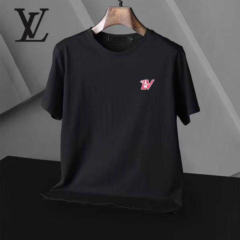 Louis Vuitton Men's T-shirts 54